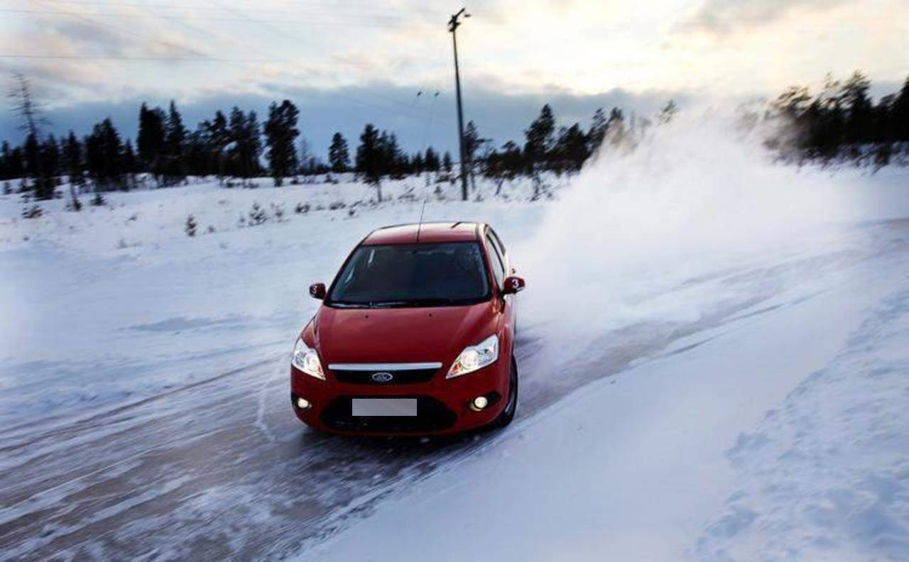 Курсы экстремального вождения на автомобиле в Ростове-на-Дону. Школа  Driftpro